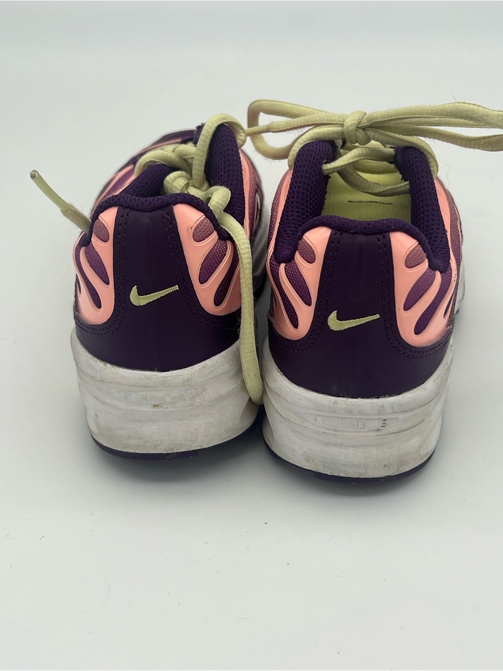 Nike Air Max Plus sneakers Kids size 13 Lucky Charms girls 13C gym shoes school - Picture 4 of 7
